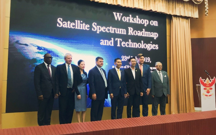 Per with panellists at satellite spectrum roadmap and technology held in Bangkok 2019